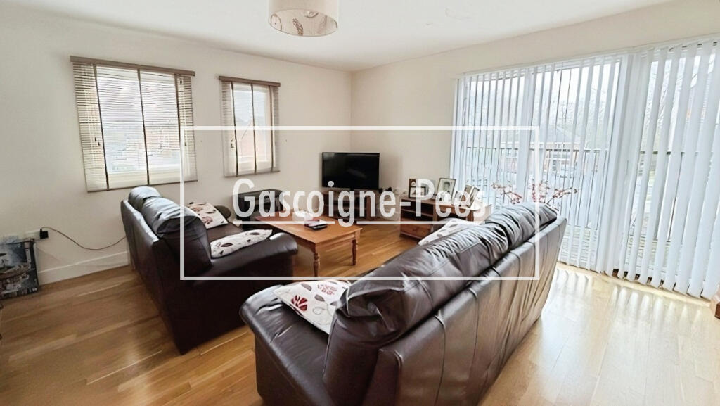 Main image of property: Beggawood, RG22