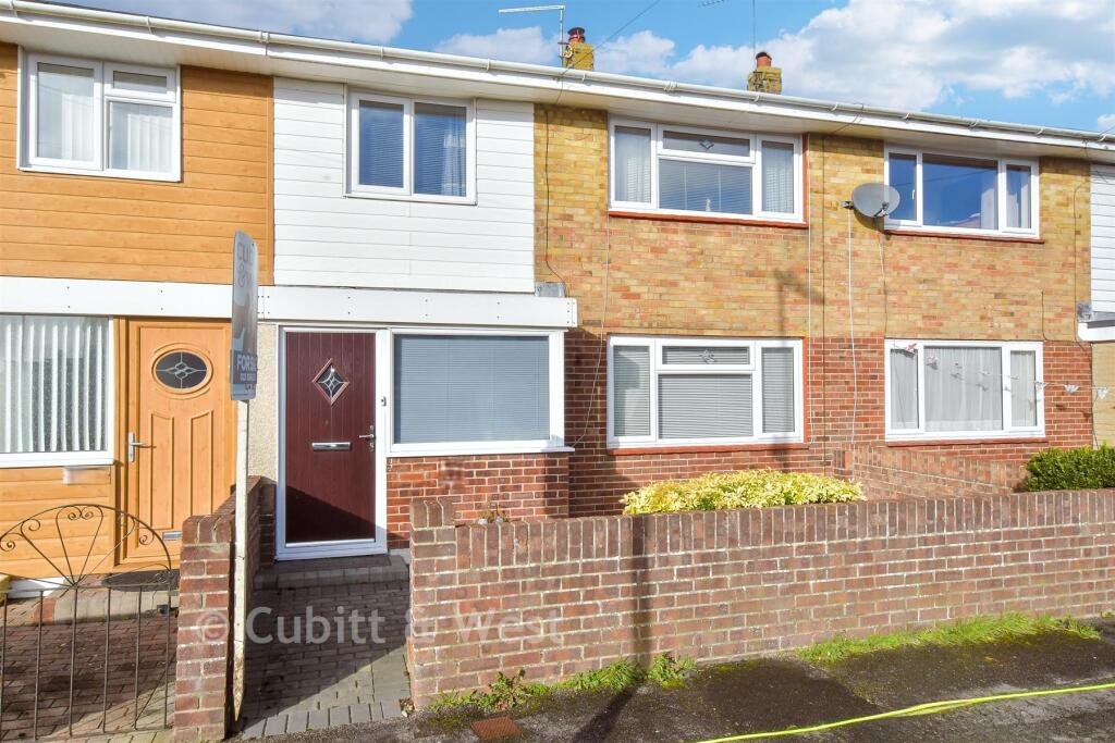 Main image of property: Monxton Green, Havant, Hampshire