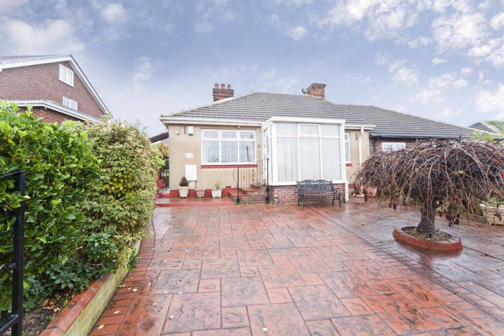 2-bed semi-detached on Hesleden Road, Blackhall Colliery, Hartlepool, £135,000