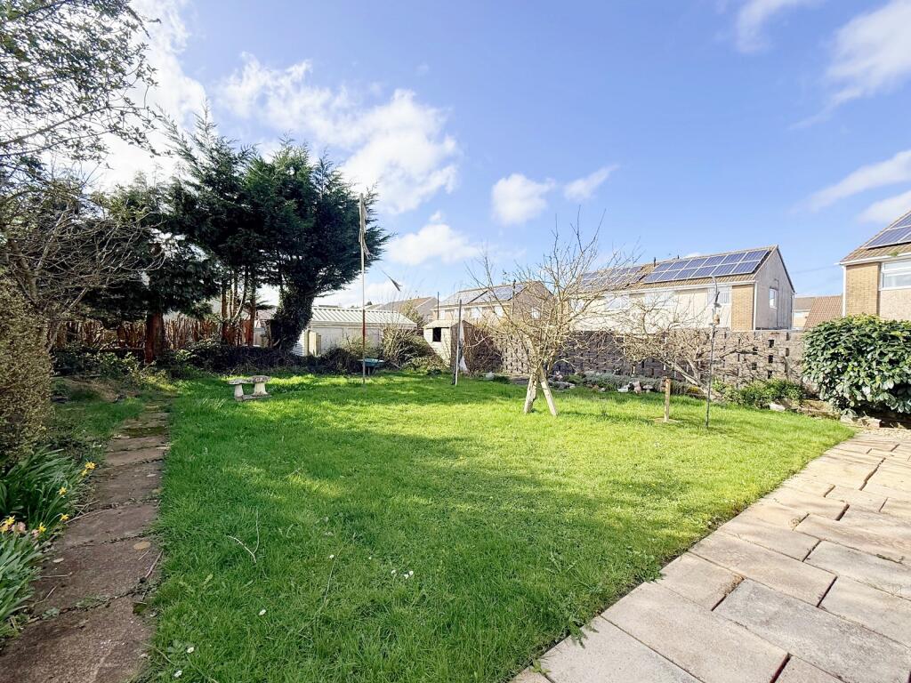 Heol Y Coed, Beddau, Pontypridd, Rhondda Cynon Taff. CF38 2HY photo 4