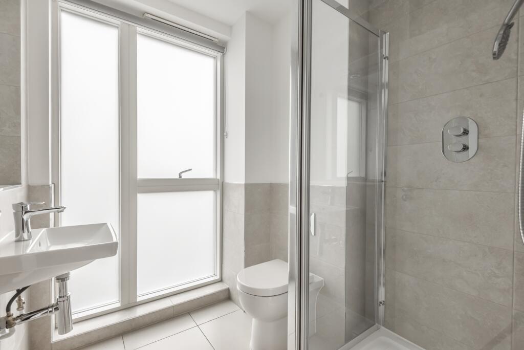 Apartment in Bromley - More