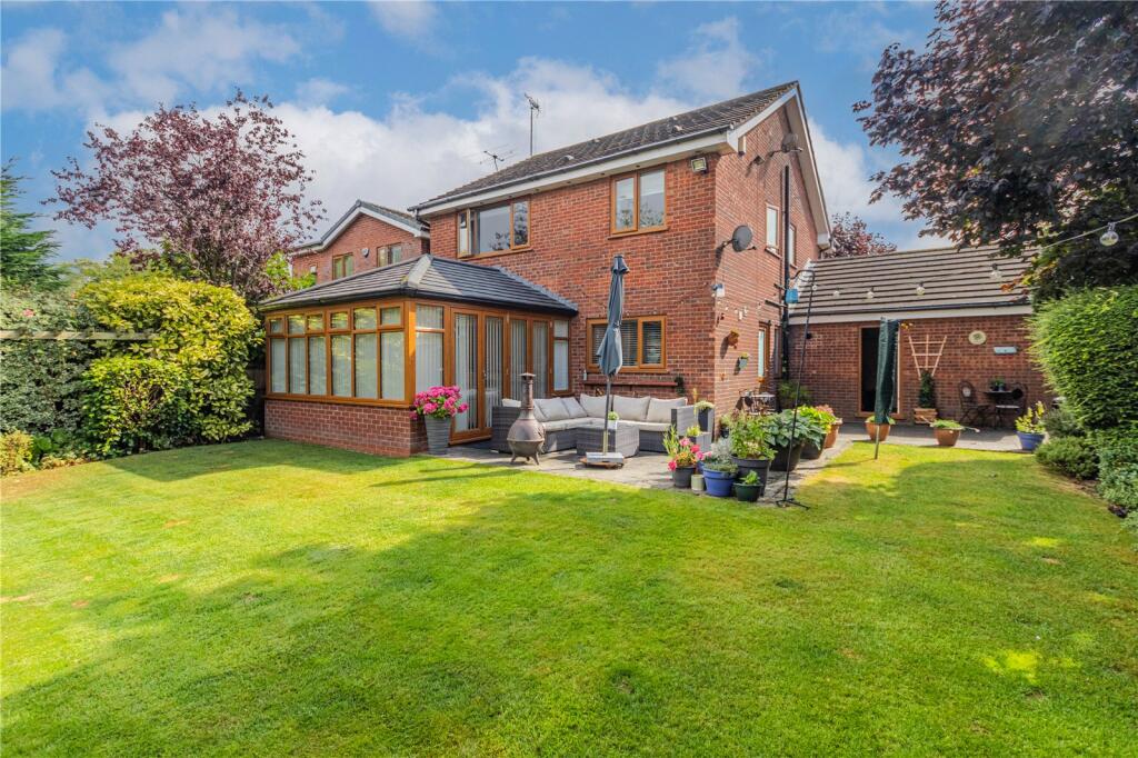 House in Rochdale, Greater Manchester - View 4