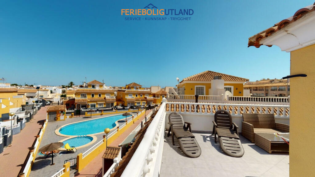 Main image of property: Valencia, Alicante, Playa Flamenca