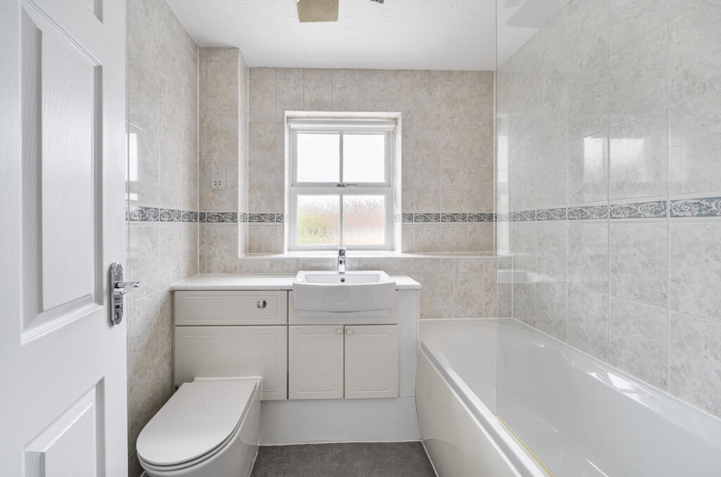 House in Surrey Heath, Surrey - More