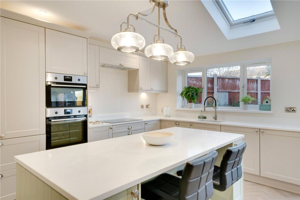 Parkland Avenue, Kidderminster, DY11 - Więcej