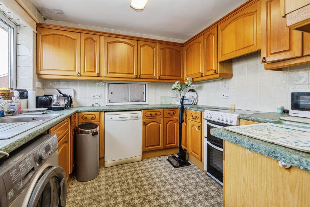 House in Lincoln, Washingborough - View 5