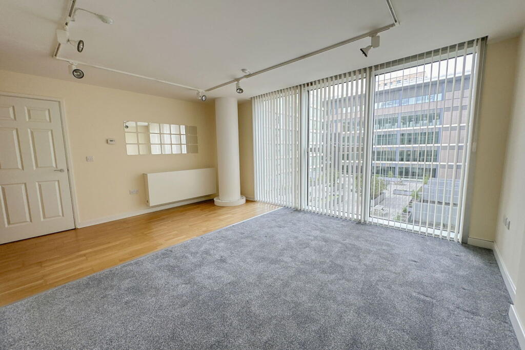Main image of property: Chelsea House, 599 Witan Gate, Central Milton Keynes, MK9 2BU