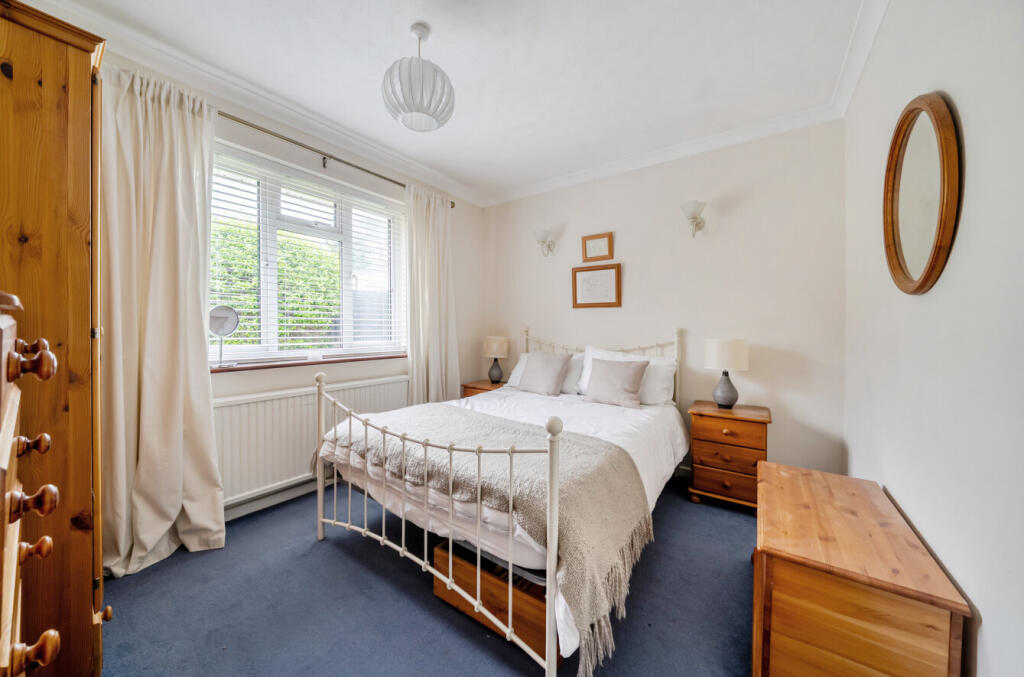 Dell Road, Tilehurst, Reading – další