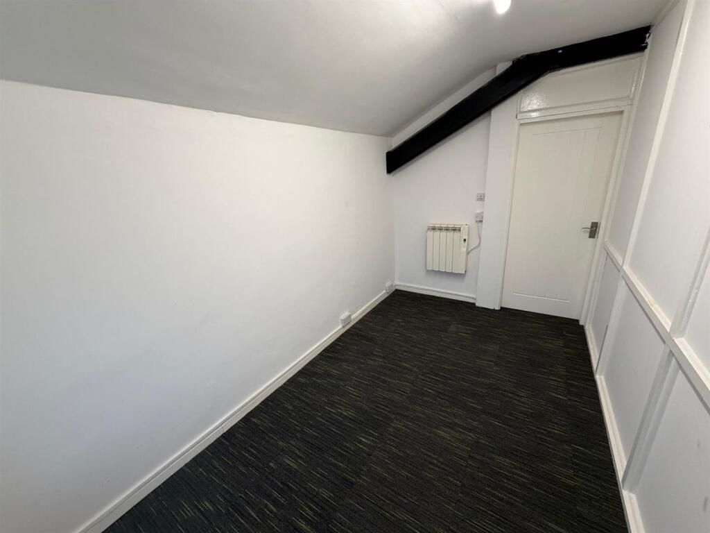 Additional image 6 of Corngreaves, 76 Graingers Lane, Cradley Heath