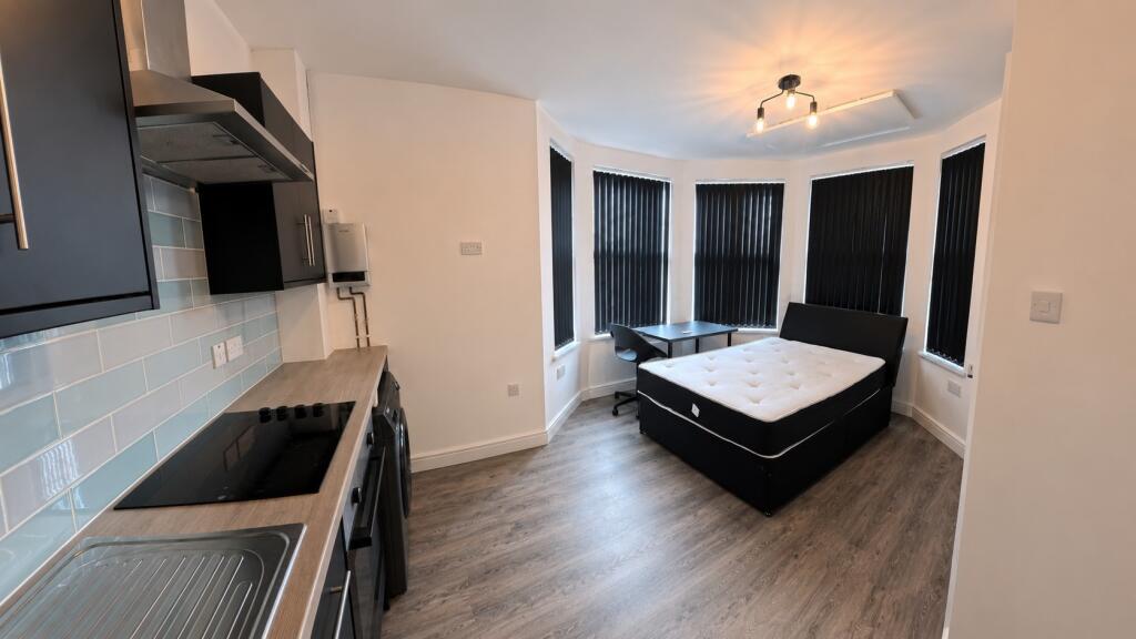Apartment in Coventry, Ball Hill - View 3