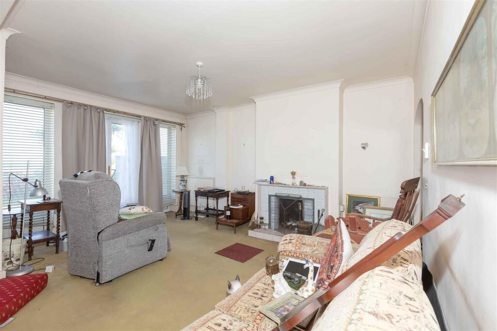 Brighton Road, Worthing photo 2