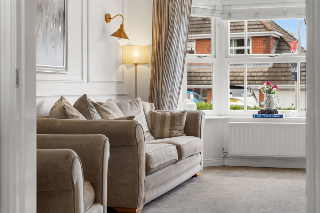 House in Worcester - View 5