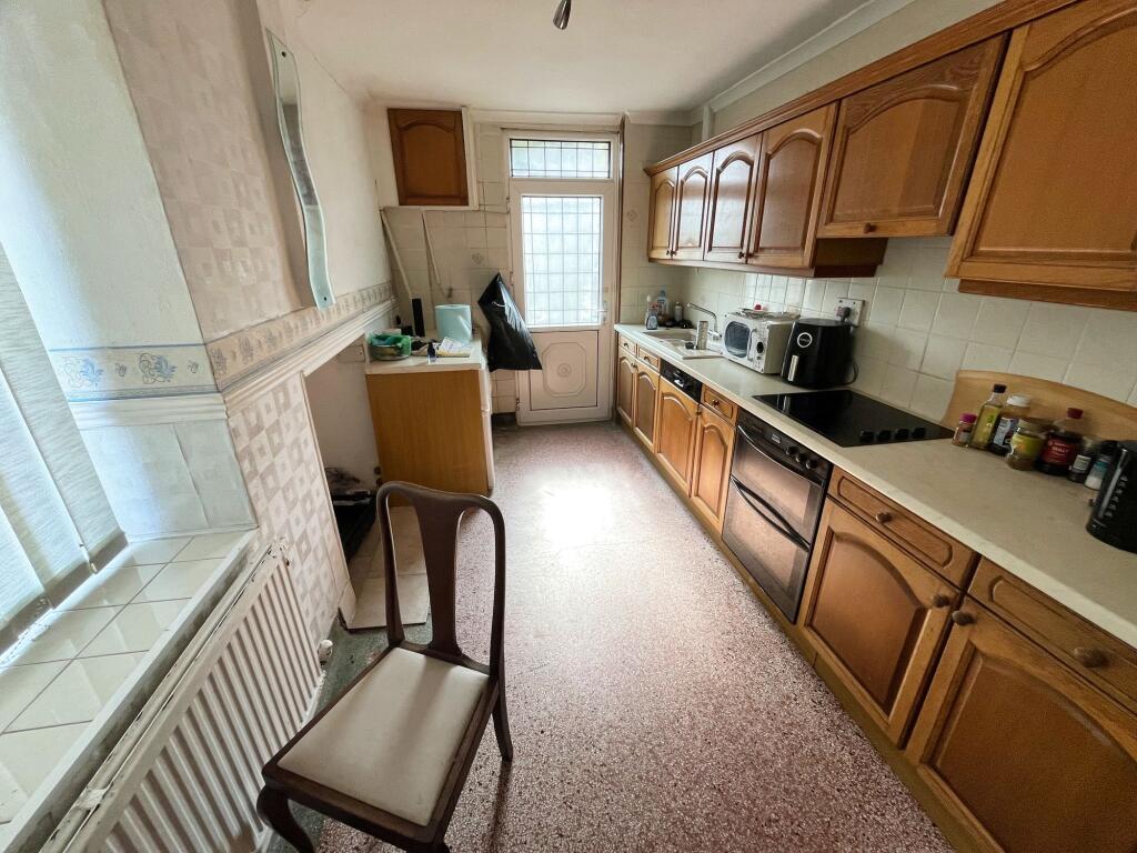 West Caerllan, School Street, Llantrisant CF72 8EN photo 3