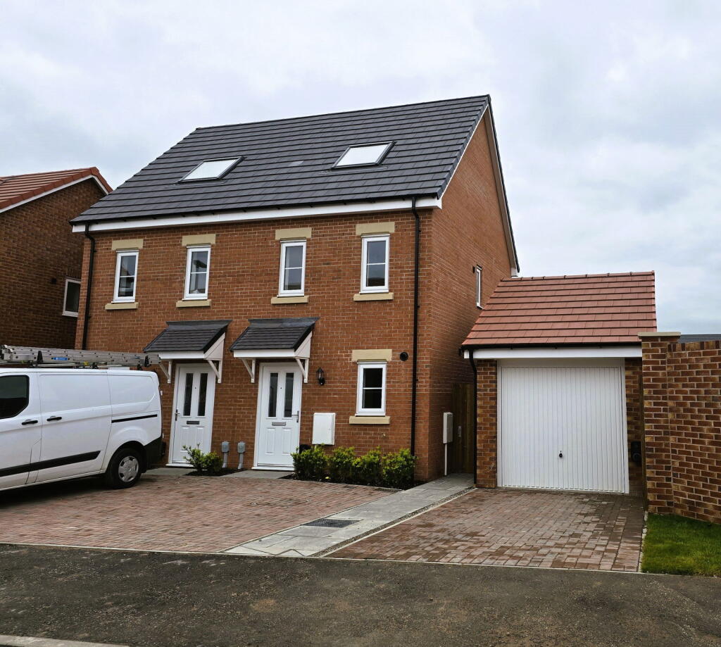 Main image of property: Gadwall Close, Maghull, L31 3DS
