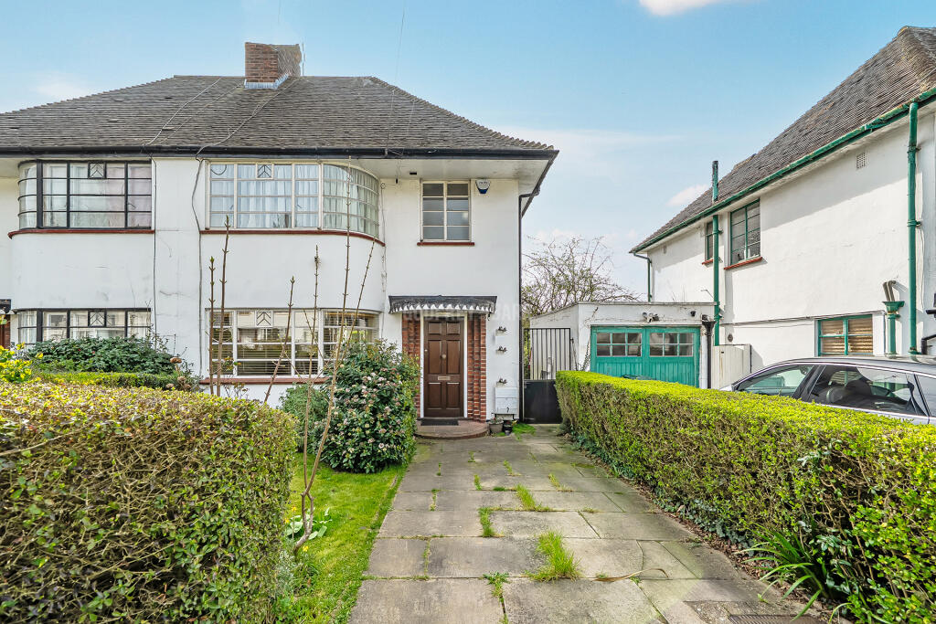 Main image of property: Howard Walk, Hampstead garden Suburb