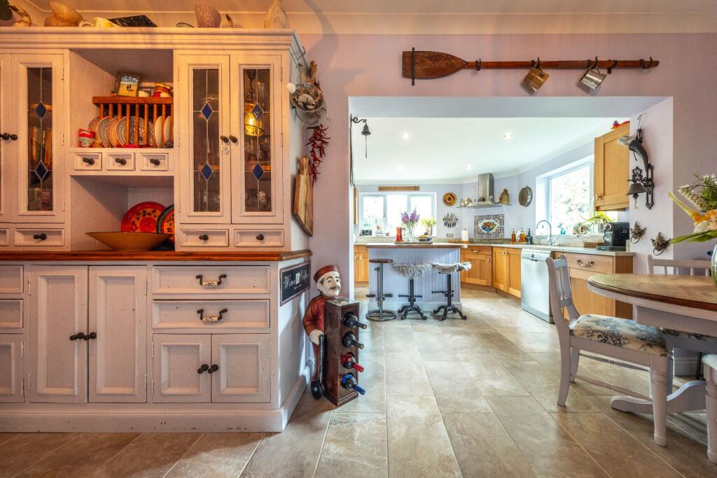 House in Pilning, Marsh Common - View 3