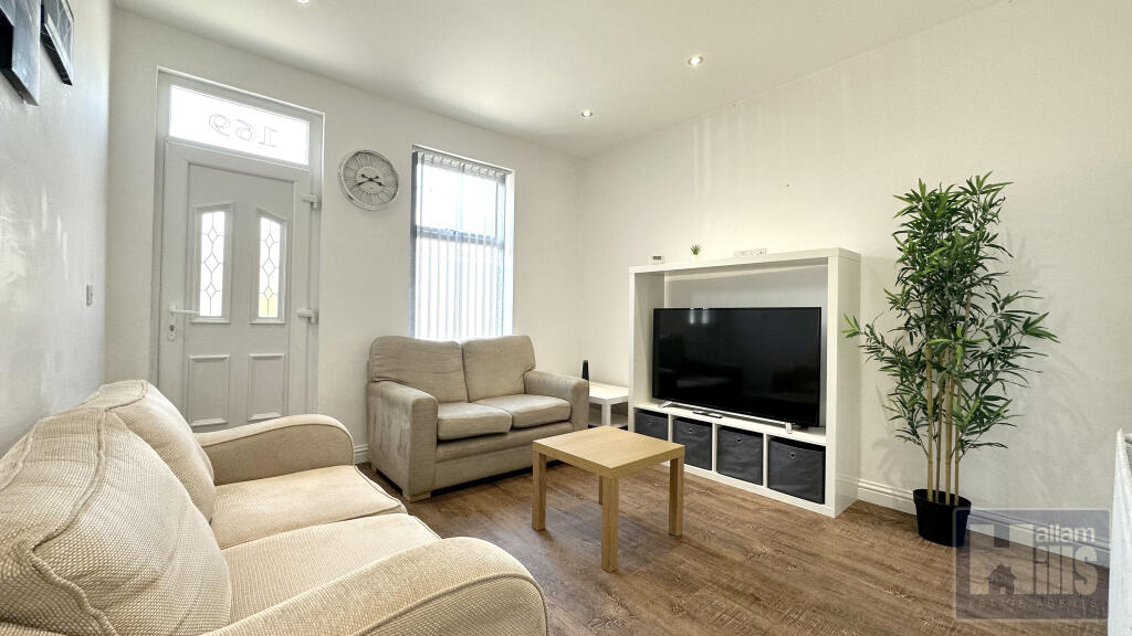 House in Sheffield, Cultural Industries Quarter, Highfield - View 2