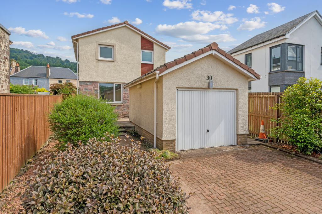 House in Falkirk