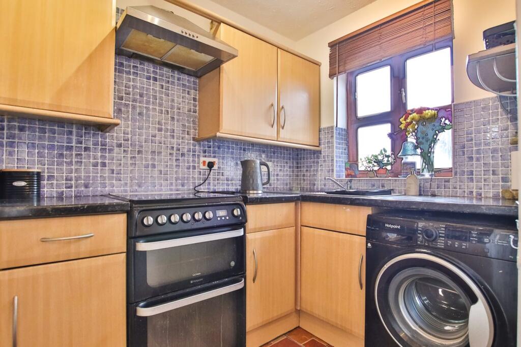 House in Worcester, St Peters, St. Peter the Great County - View 4