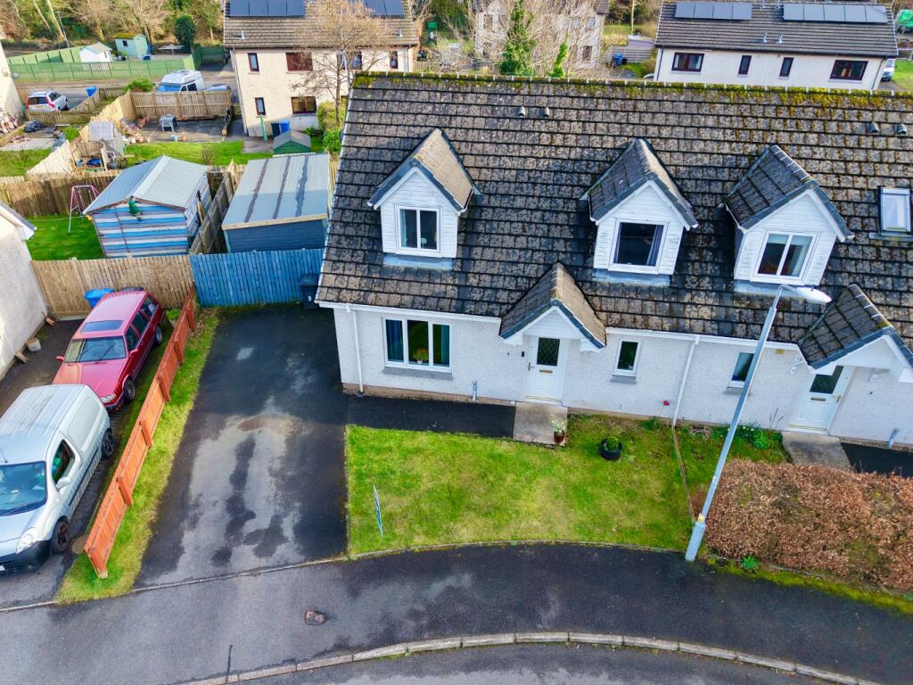 9 Glen Court, Brodick, Isle of Arran, North Ayrshire, KA27 8BP photo 3