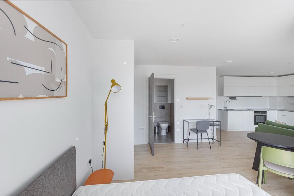 Studio flat for rent