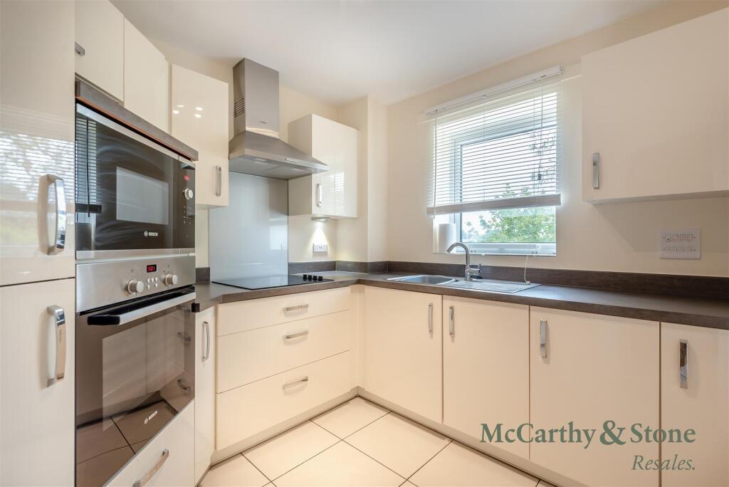 Apartment in Wolverhampton - More