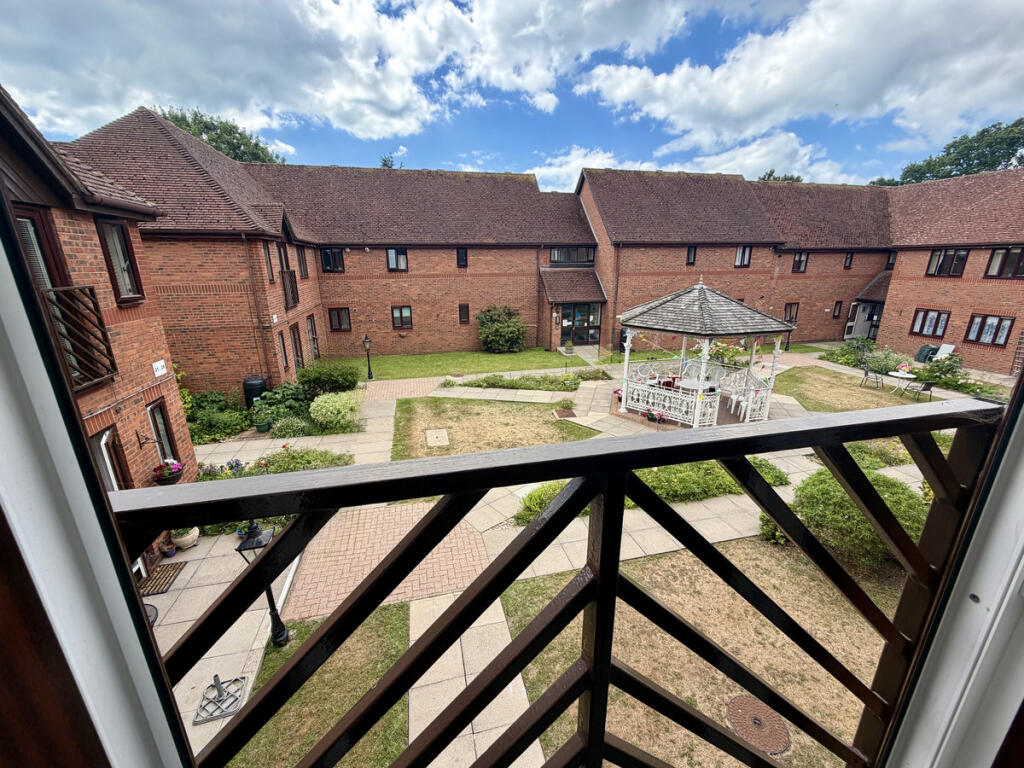 Offington Lane, Worthing, BN14