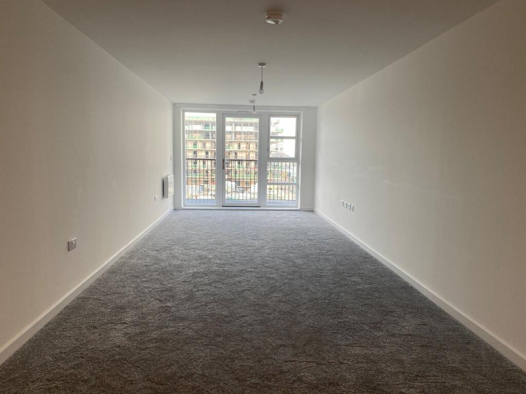 Apartment in Dartford - View 5