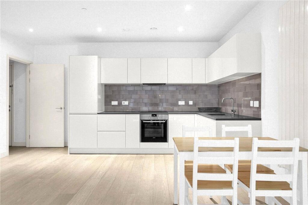 Apartment in London - View 3