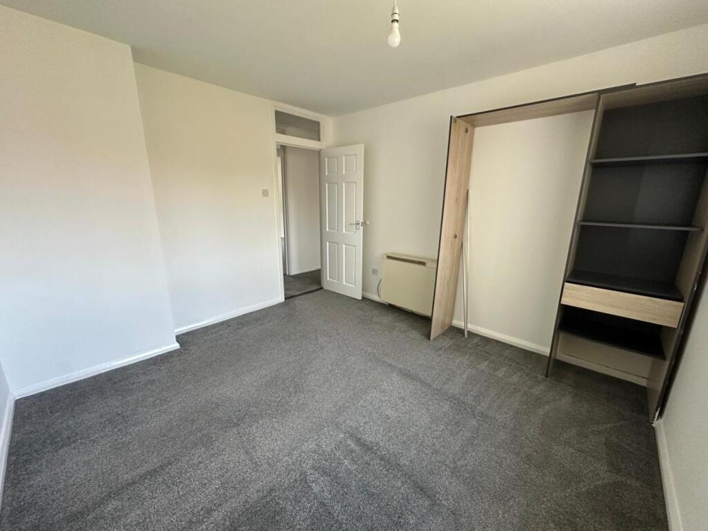 Apartment in Salford, Greater Manchester - View 3