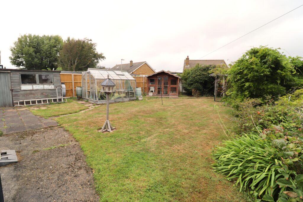 Manor Way, Hayling Island photo 2