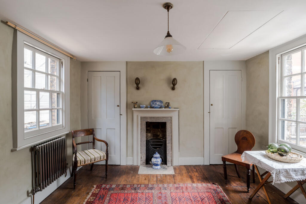 Main image of property: Goodwin's Court, Covent Garden, London, WC2N