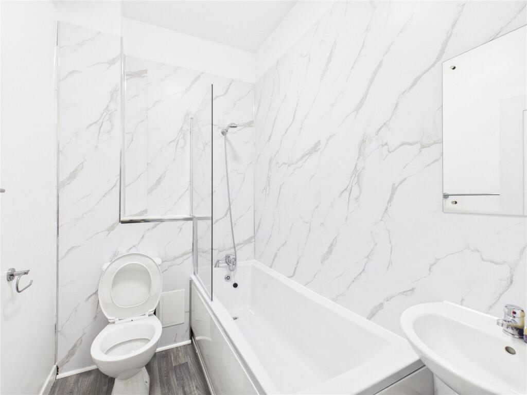 Apartment in Liverpool - View 4