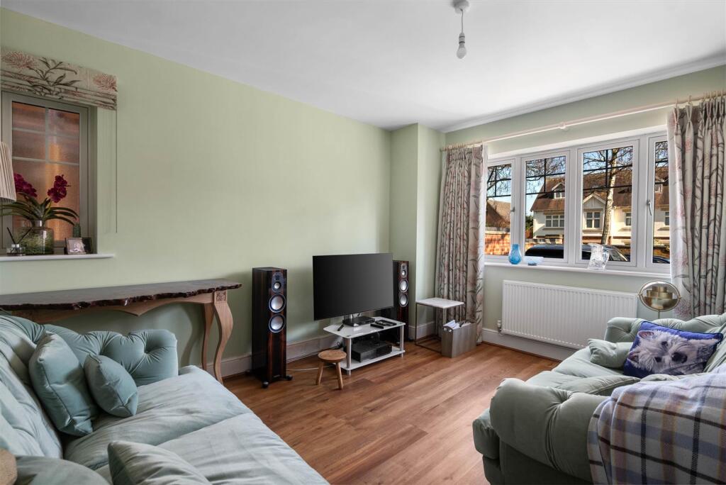 Avenue Road, Stratford-Upon-Avon photo 3