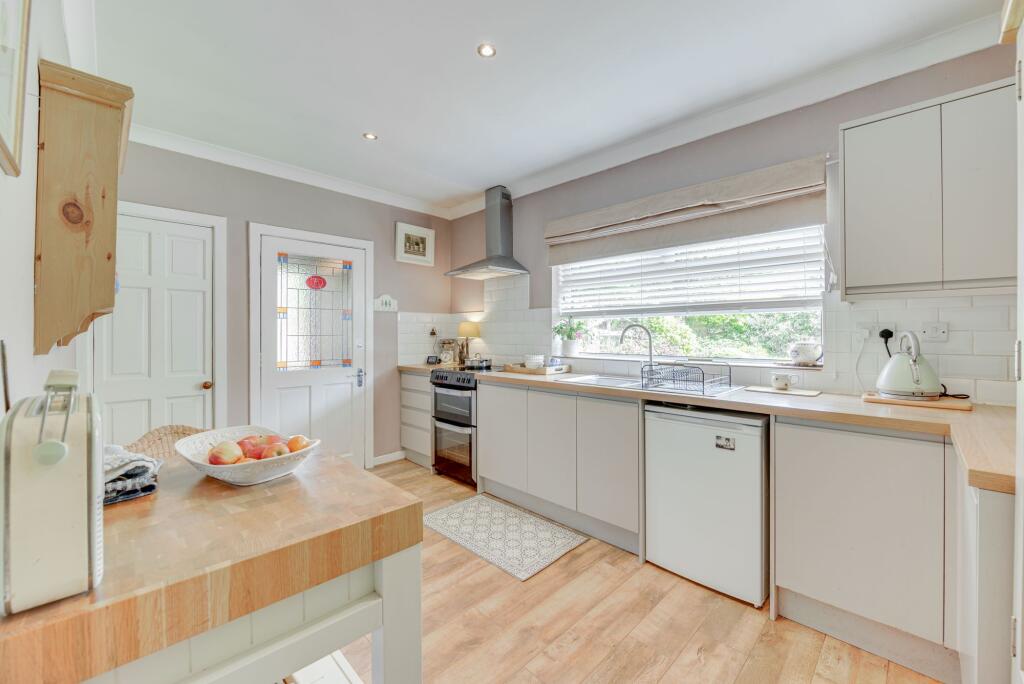 House in Congleton, West Heath - View 4