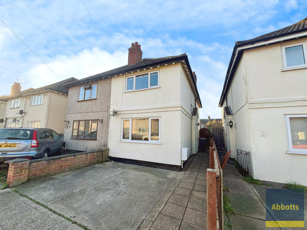 Main image of property: Reading Road, Ipswich