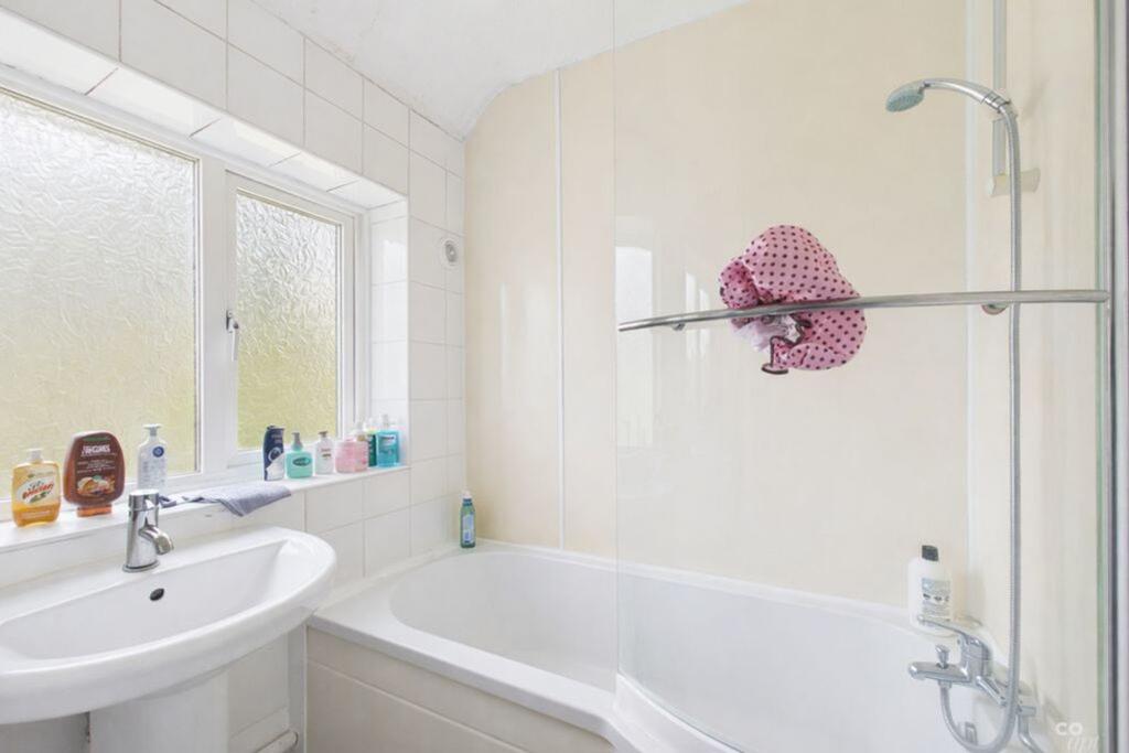 4 bedroom terraced house for rent