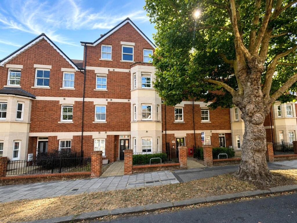 Main image of property: Pembroke Court, Warwick Avenue, Bedford