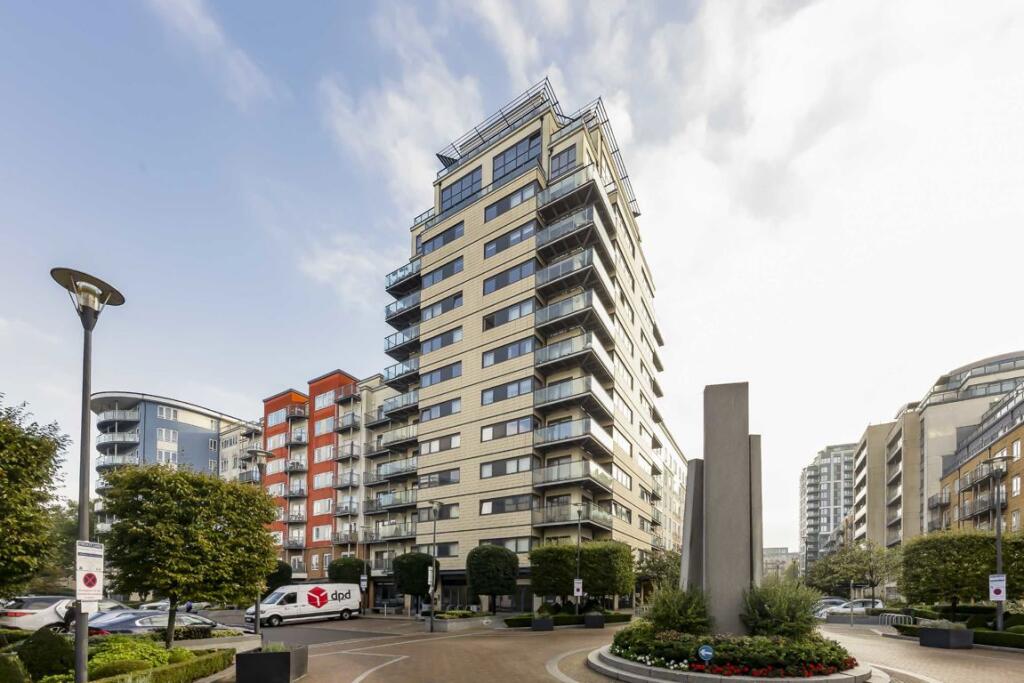 2-bed flat on Heritage Avenue, London, £375,000