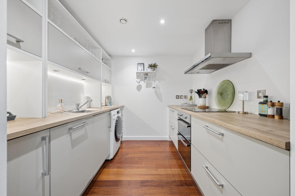 Apartment in Liverpool - View 4