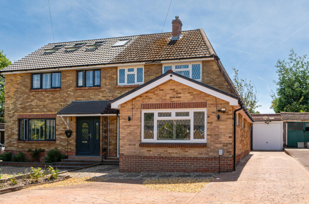 Main image of property: Greenacre Gardens, Waterlooville, Hampshire, PO7