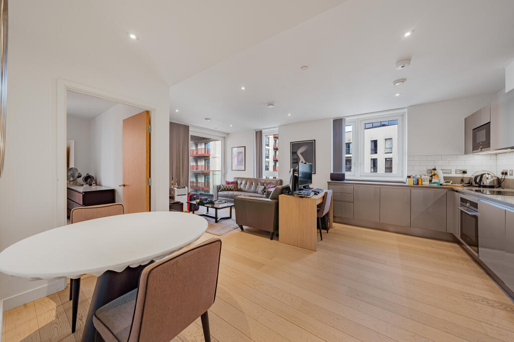 Main image of property: The Cable, 47 Pilot Walk, Lower Riverside, Greenwich Peninsula, SE10