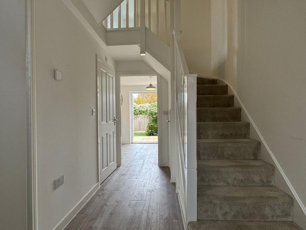 House in Thatcham, West Berkshire - View 4