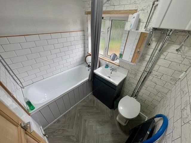 Apartment in Plymouth - View 3