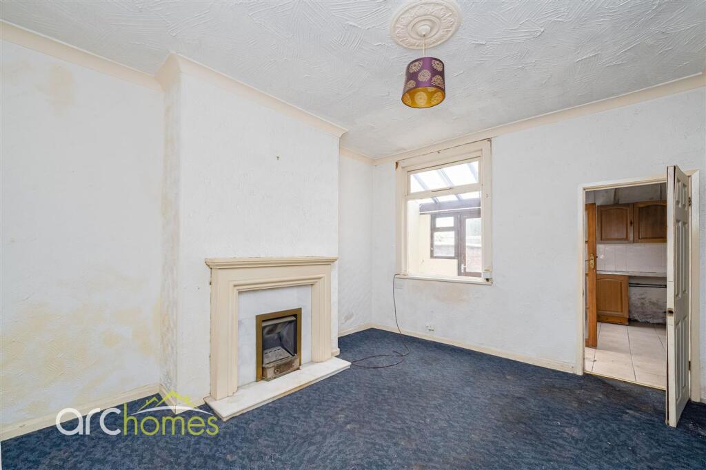 House in Wigan, Hindley Green - More