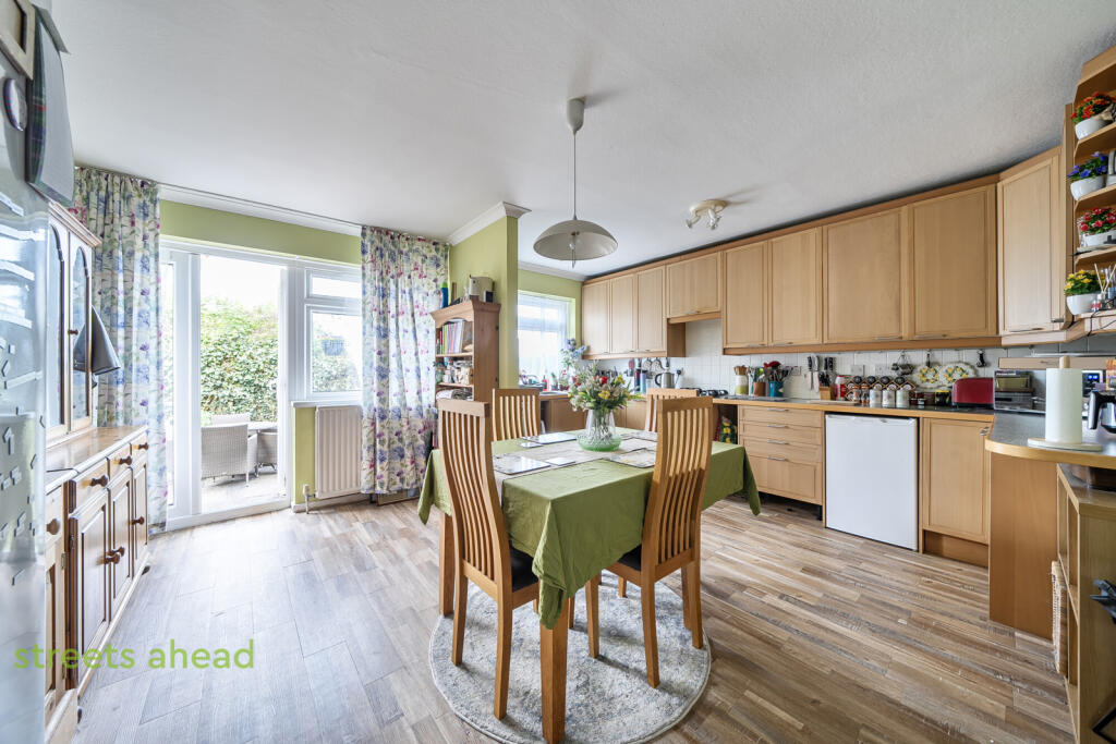 Knighton Close, South Croydon, CR2 - View 4