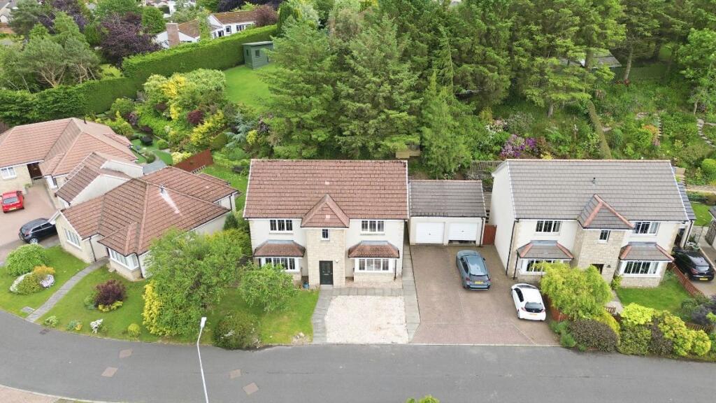 Main image of property: 16 Cobden Court, Crossgates, Cowdenbeath