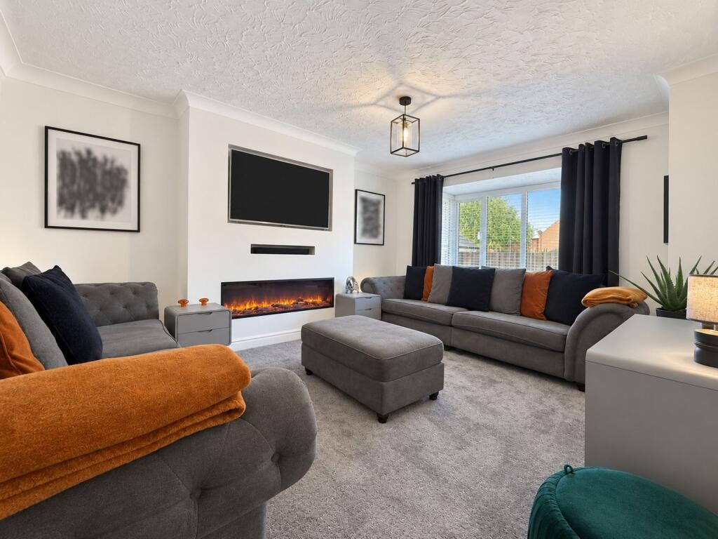 Rushgreen Close, Prenton, CH43 photo 2