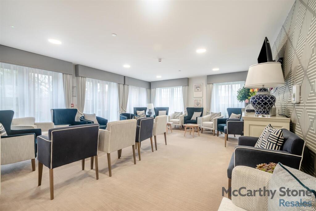 Additional image 33 of Great North Road, Hatfield