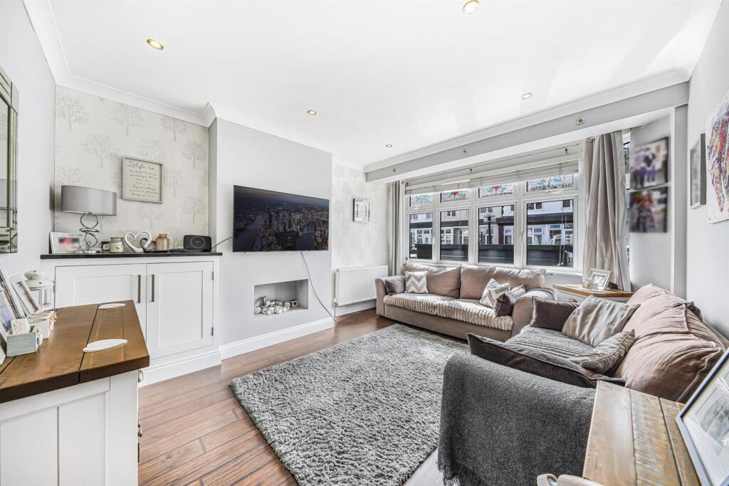 House in London - View 2